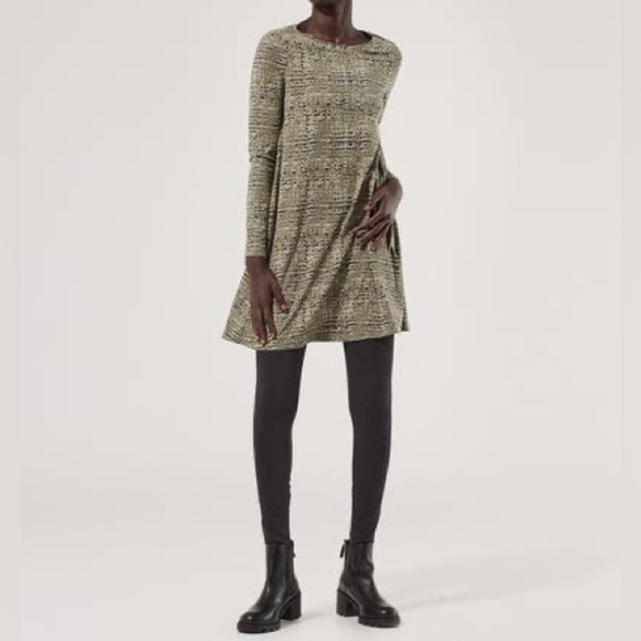 Pact Dresses & Skirts - NWT Pact Revive Swing Dress Green Pattern Long Sleeve Dress Size Small